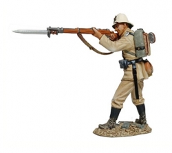 PGGM6001 Standing Firing German Soldier